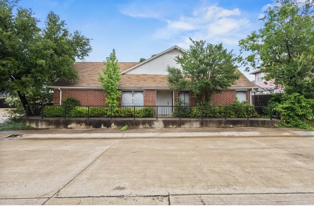 3251 Bellville Drive Dallas TX 75228