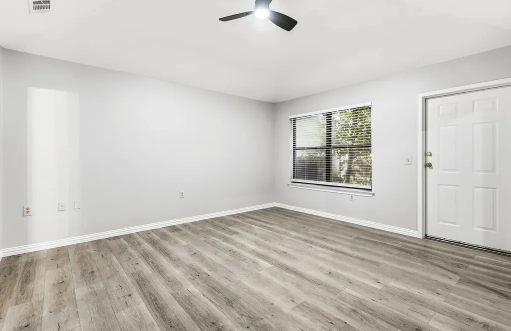 3251 Bellville Drive Dallas TX 75228