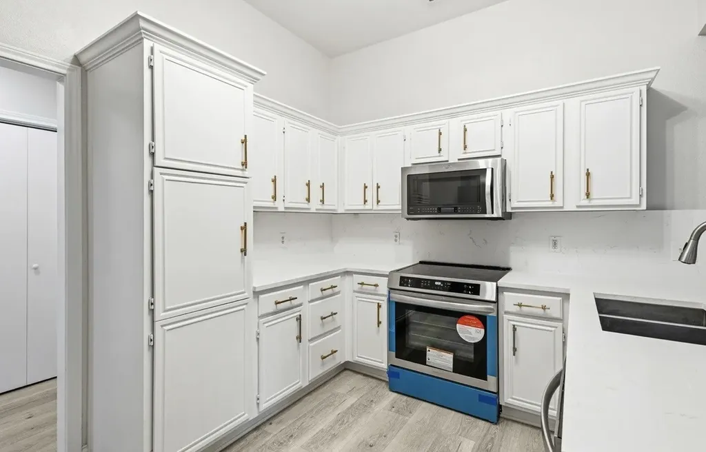 3251 Bellville Drive Dallas TX 75228