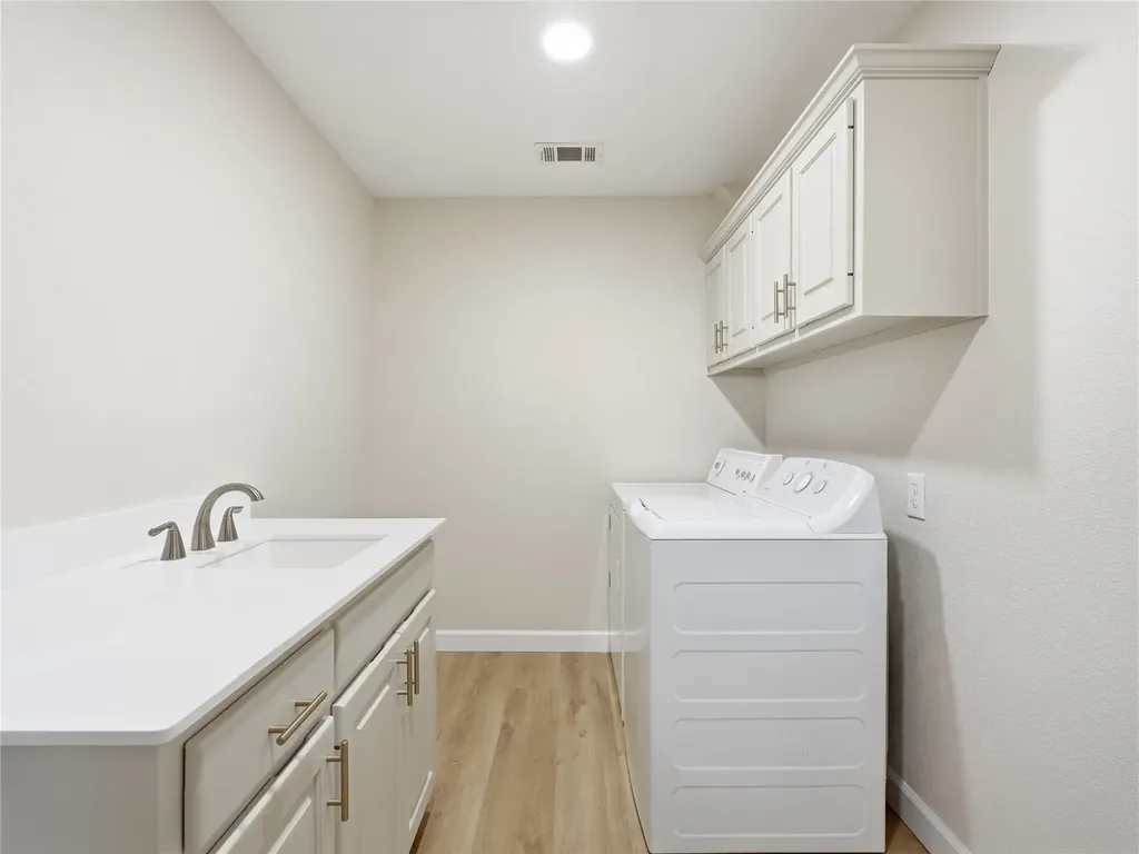 902 W Pioneer Circle Argyle TX 76226
