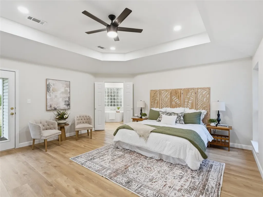 902 W Pioneer Circle Argyle TX 76226
