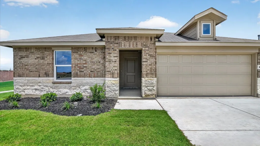 313 Wayland Street Keene TX 76059