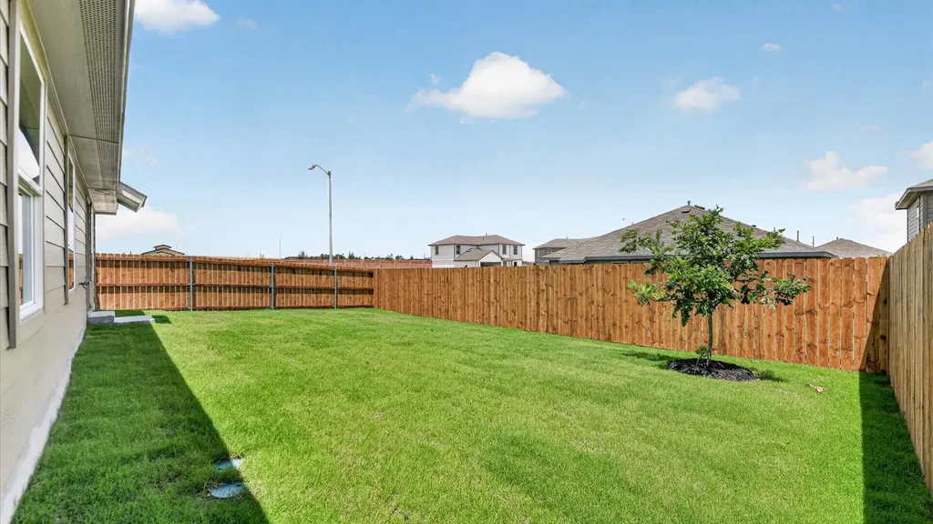 313 Wayland Street Keene TX 76059
