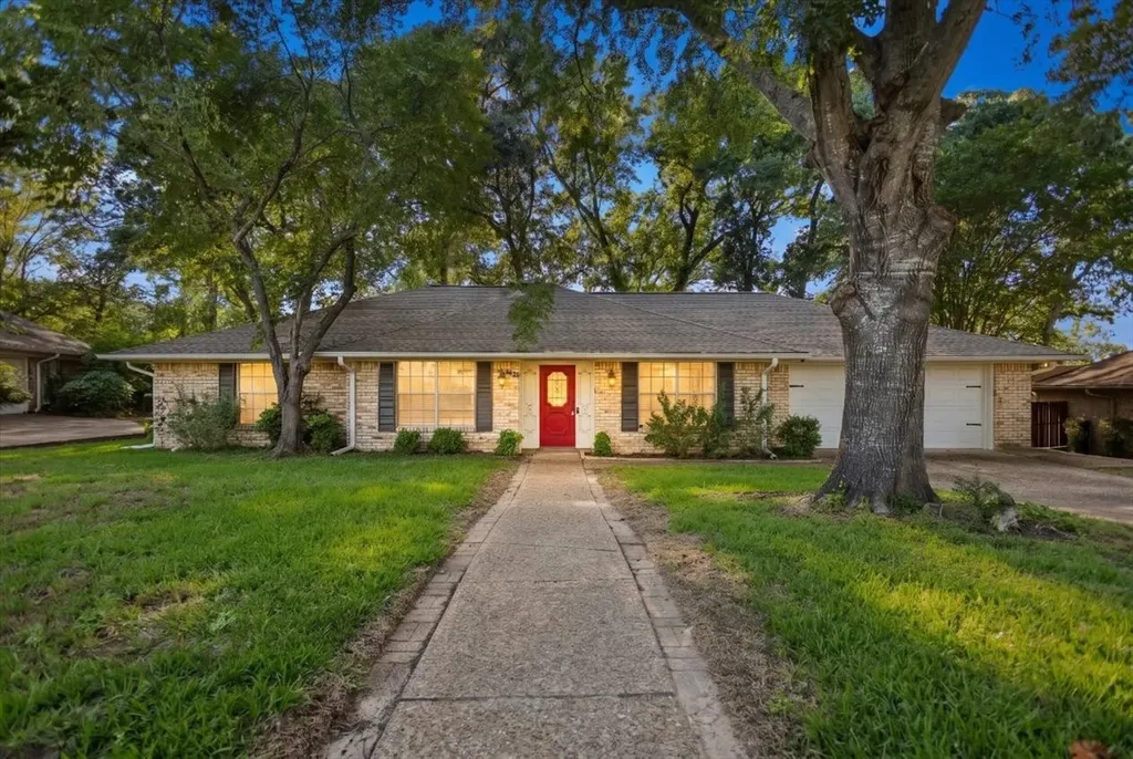 4435 Dundee Drive Tyler TX 75703