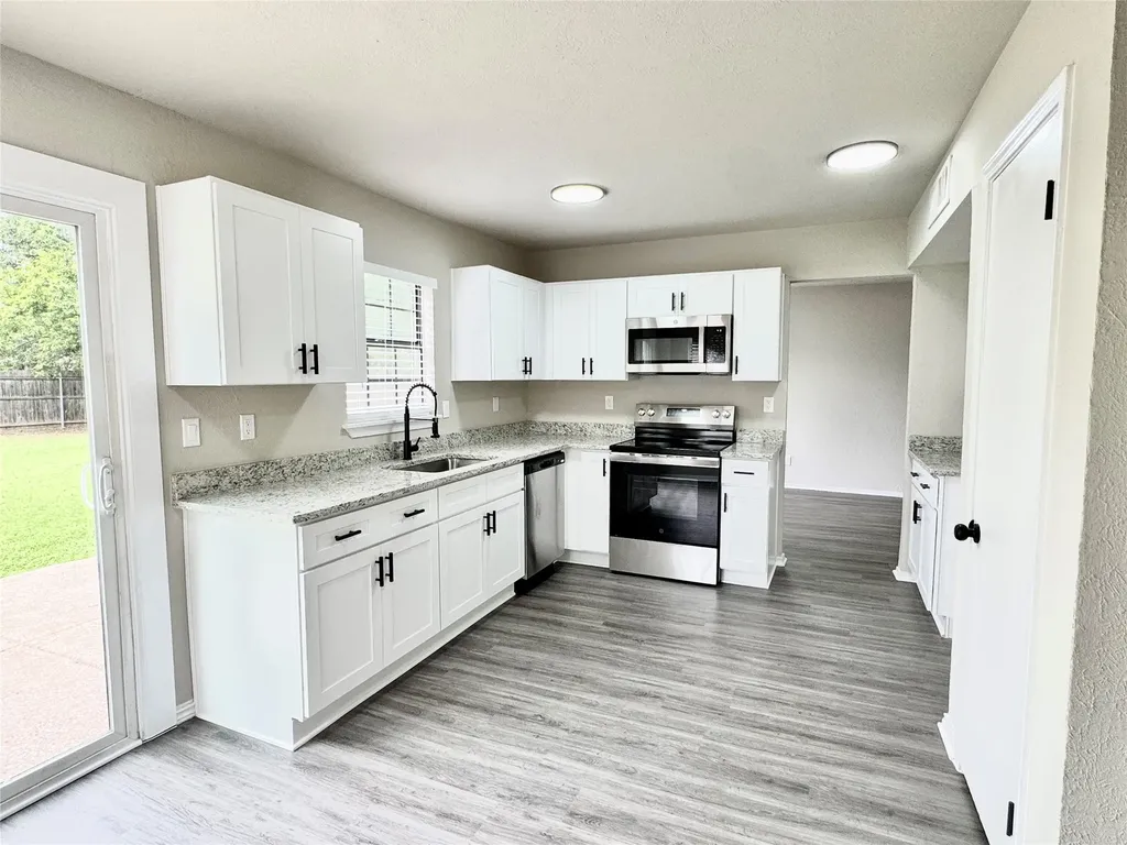 3913 Wrenwood Drive Fort Worth TX 76137
