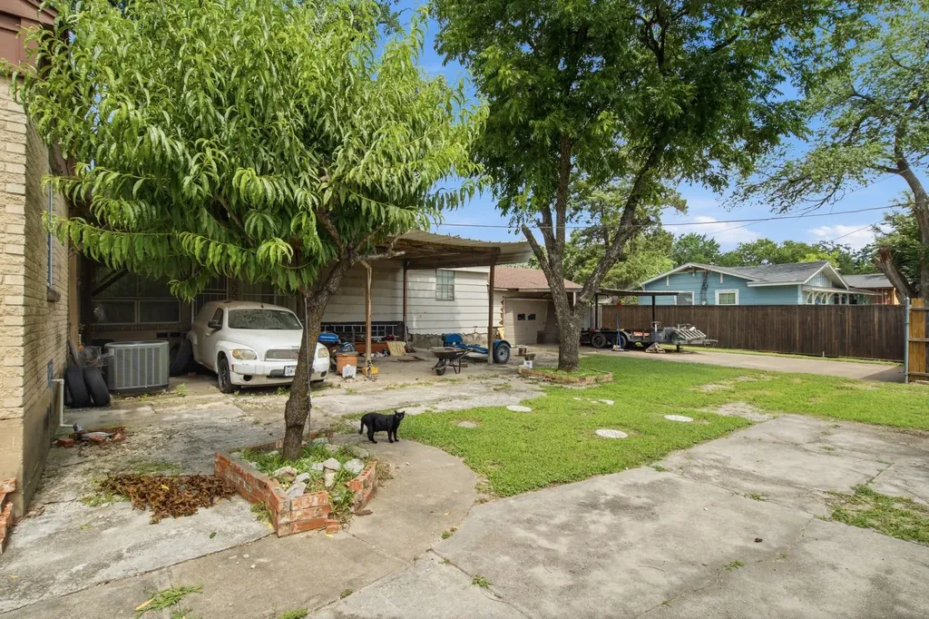 605 W 8th Street Irving TX 75060
