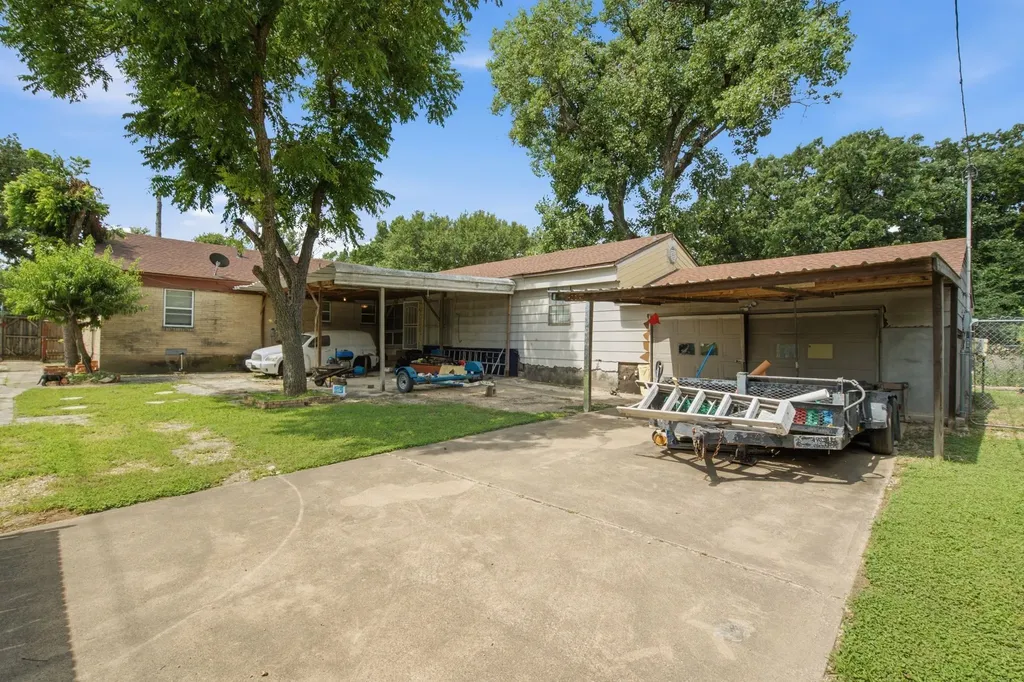 605 W 8th Street Irving TX 75060