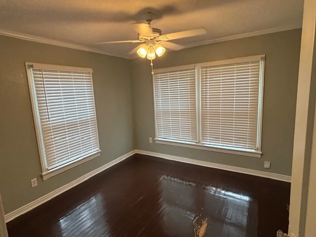 3324 James Avenue Fort Worth TX 76110