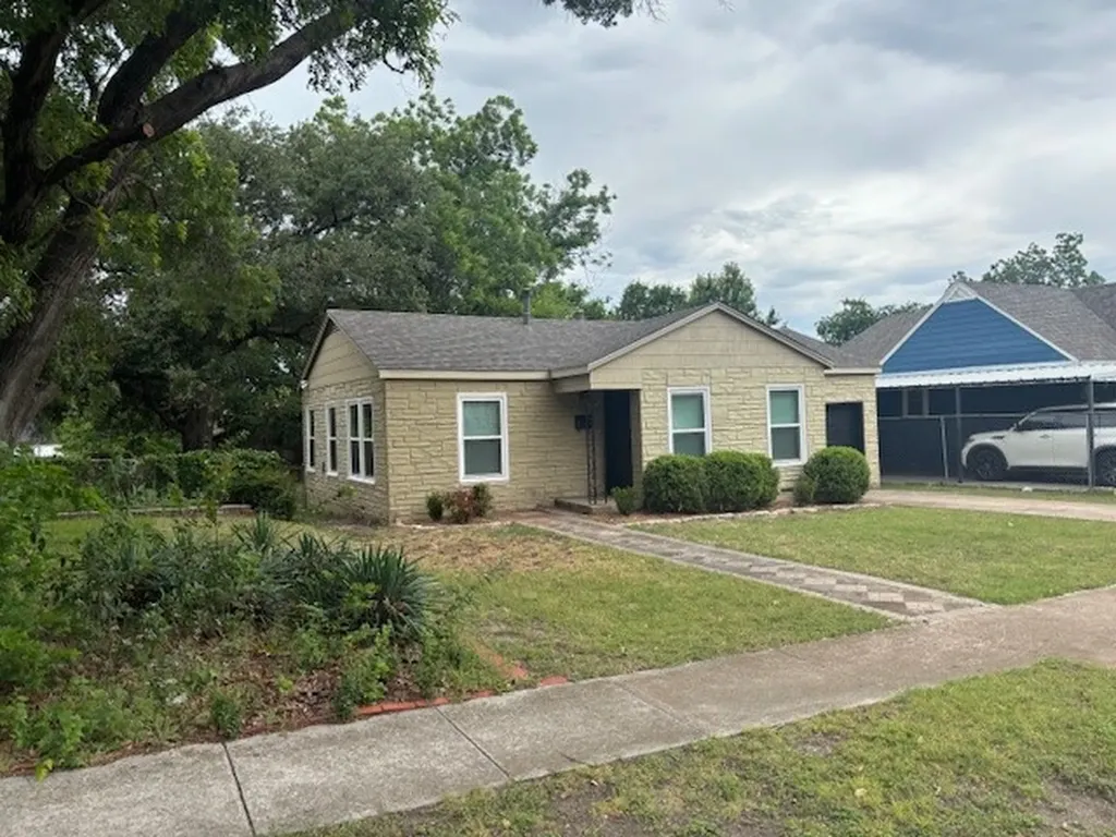 3324 James Avenue Fort Worth TX 76110