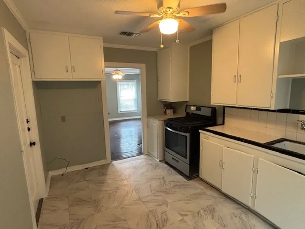 3324 James Avenue Fort Worth TX 76110