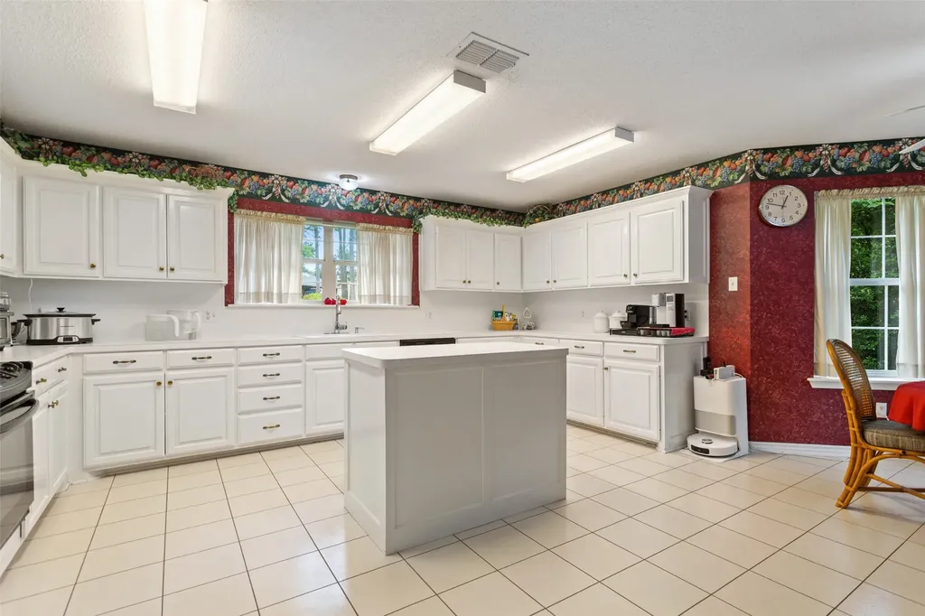 212 E Hideaway Lane Hideaway TX 75771