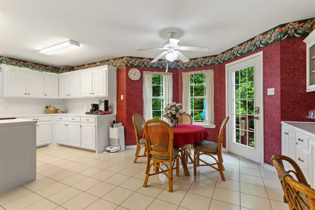212 E Hideaway Lane Hideaway TX 75771