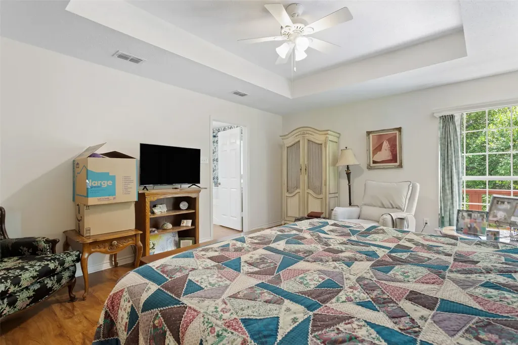 212 E Hideaway Lane Hideaway TX 75771
