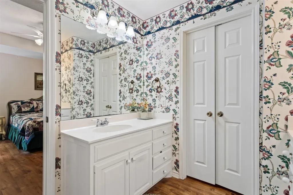 212 E Hideaway Lane Hideaway TX 75771