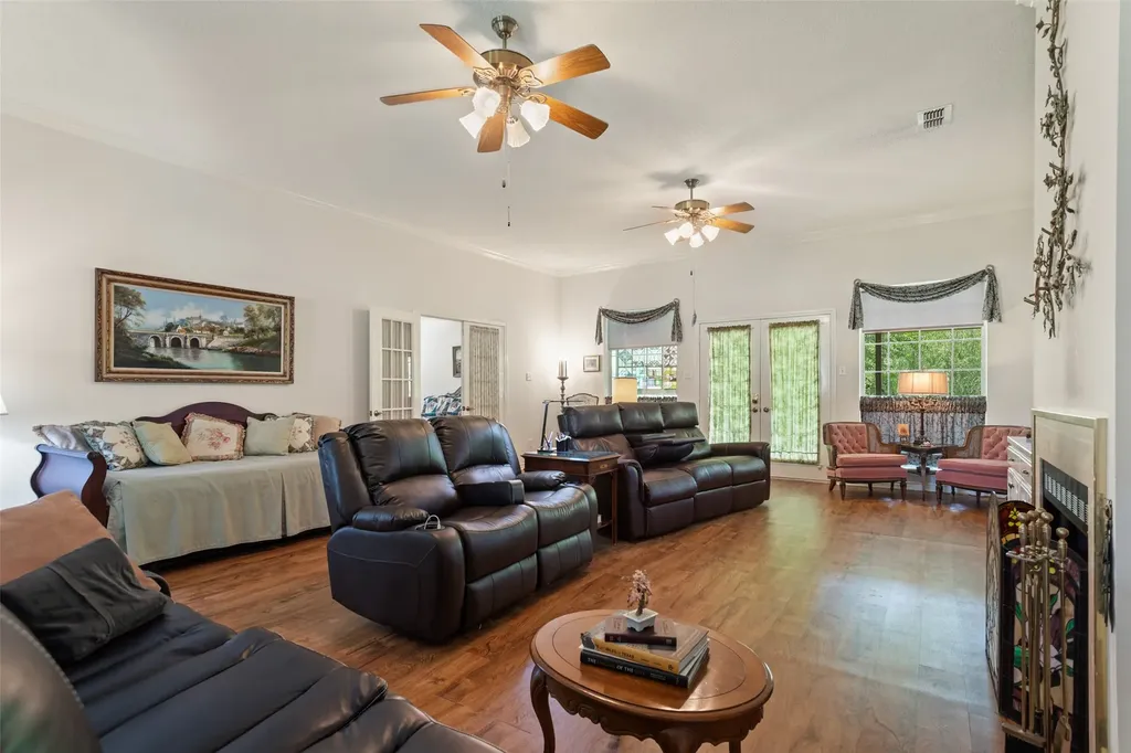 212 E Hideaway Lane Hideaway TX 75771