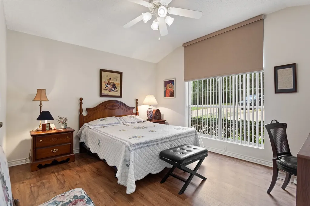212 E Hideaway Lane Hideaway TX 75771