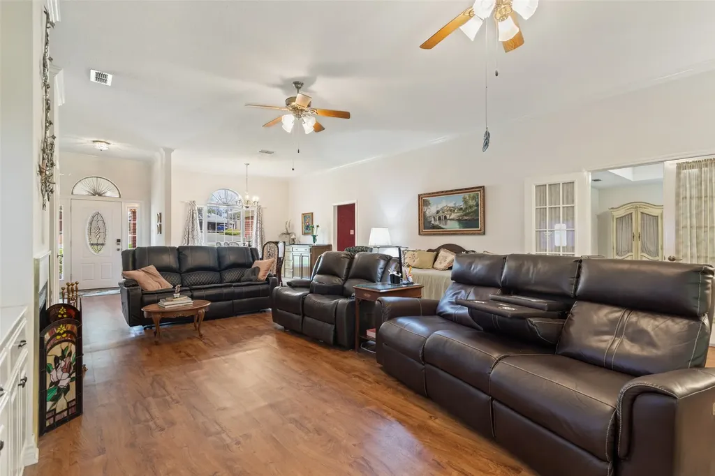 212 E Hideaway Lane Hideaway TX 75771
