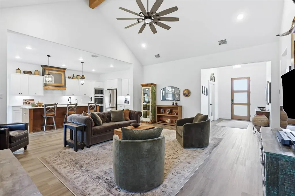 344 Zebrastone Way Poolville TX 76487