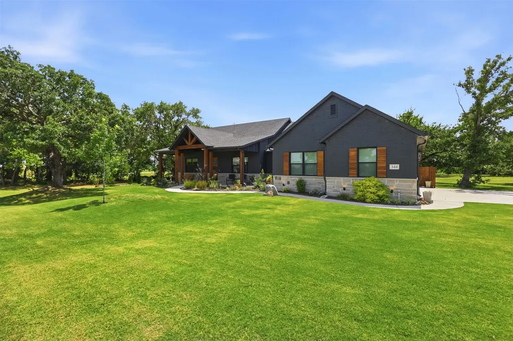 344 Zebrastone Way Poolville TX 76487