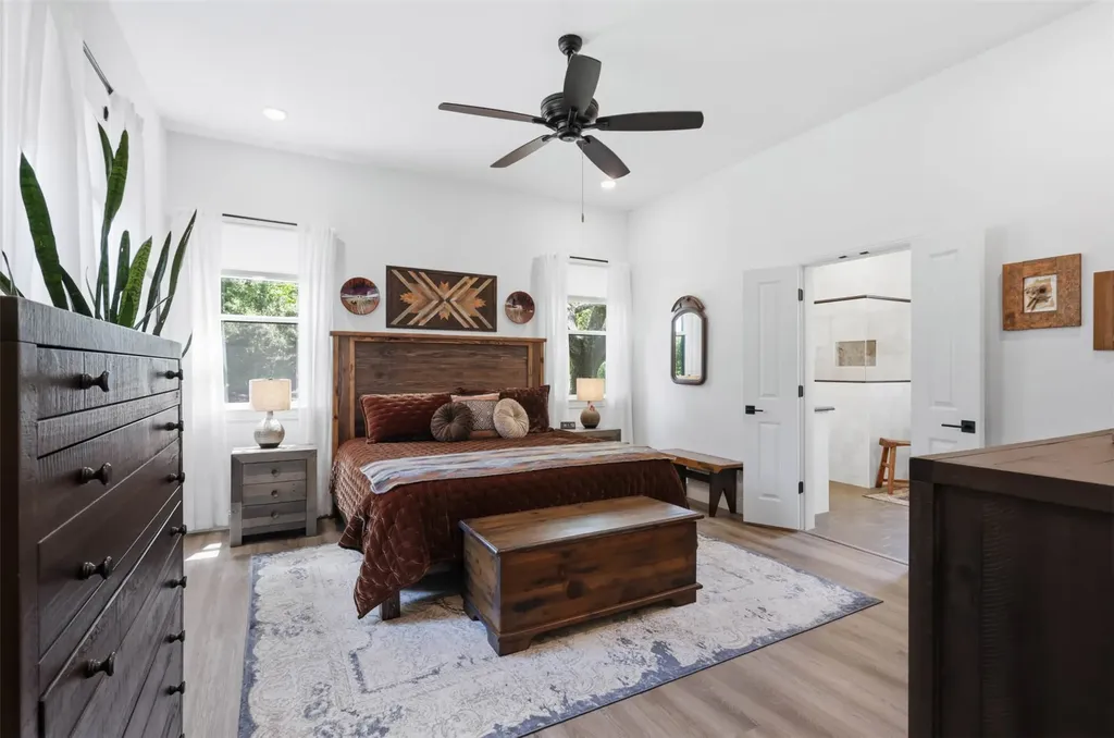 344 Zebrastone Way Poolville TX 76487