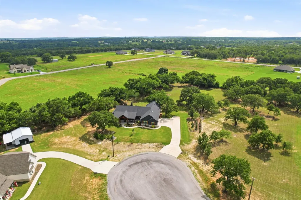 344 Zebrastone Way Poolville TX 76487
