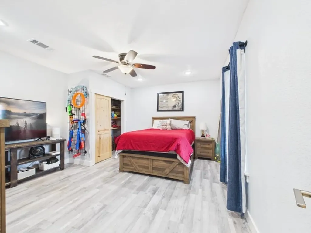 7491 State Highway 19 S Athens TX 75751