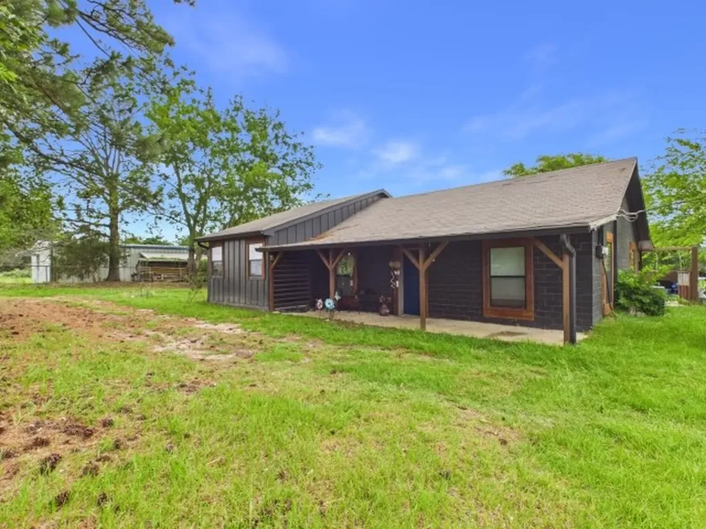 7491 State Highway 19 S Athens TX 75751