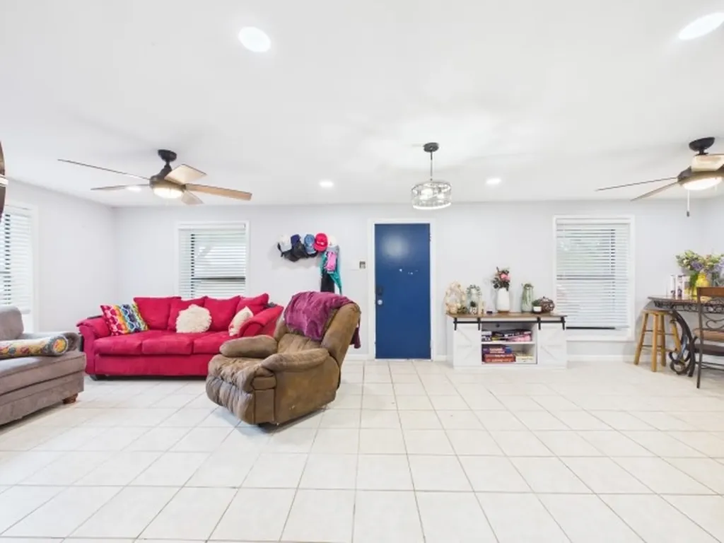 7491 State Highway 19 S Athens TX 75751