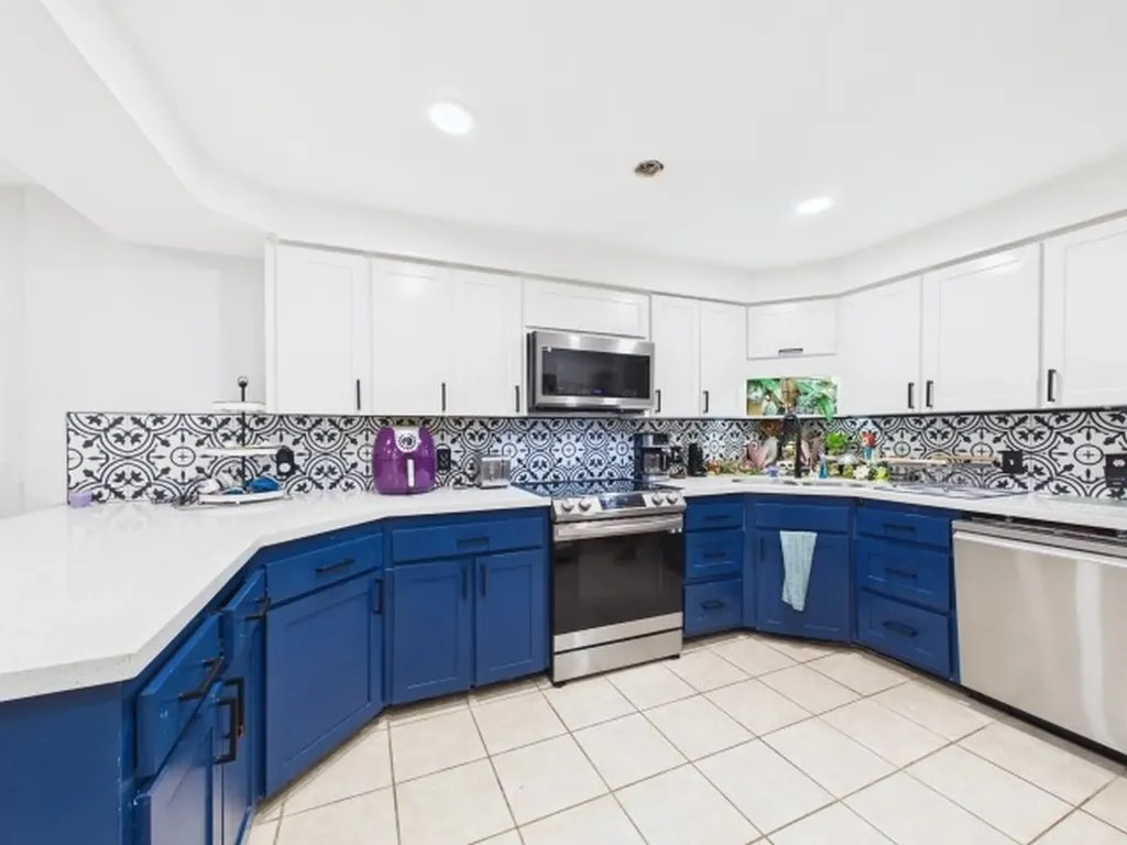 7491 State Highway 19 S Athens TX 75751