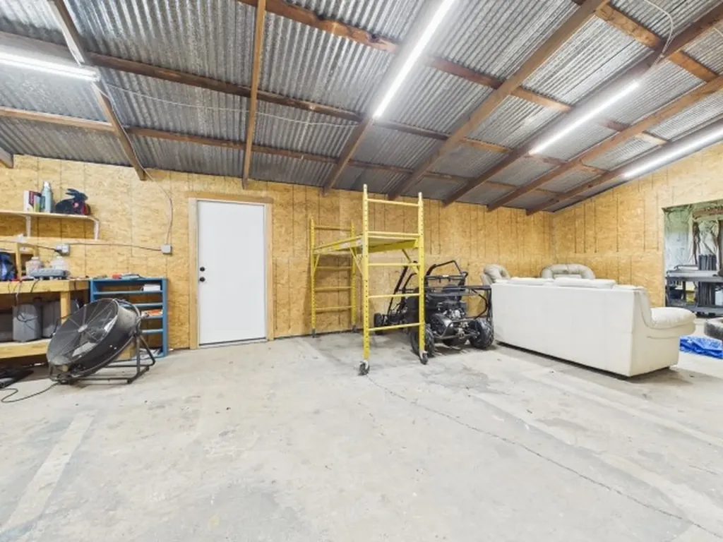7491 State Highway 19 S Athens TX 75751