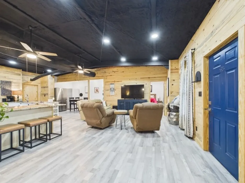7491 State Highway 19 S Athens TX 75751