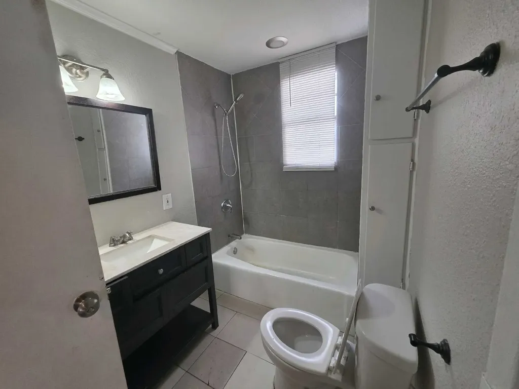 4530 White Oak Lane Fort Worth TX 76114