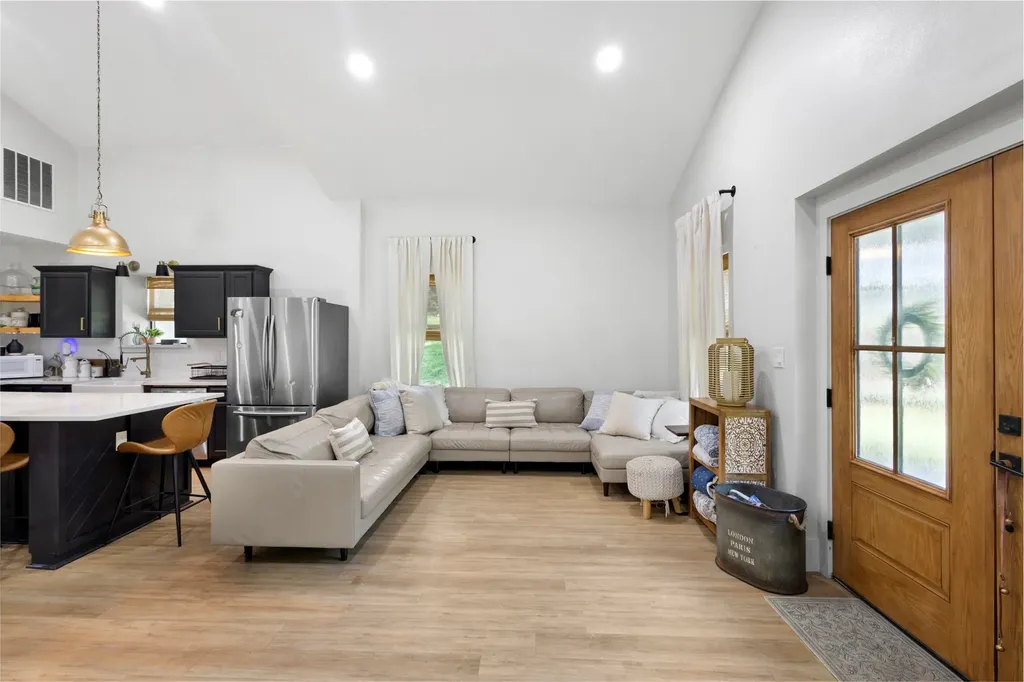 7151 Fm 1390 Scurry TX 75158