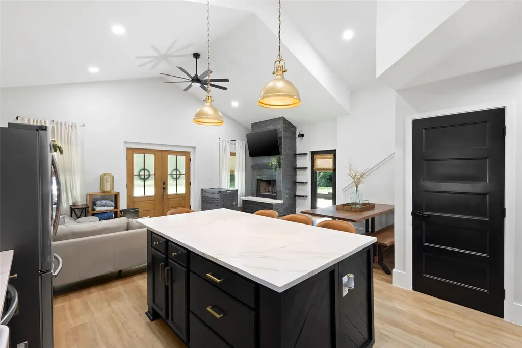 7151 Fm 1390 Scurry TX 75158