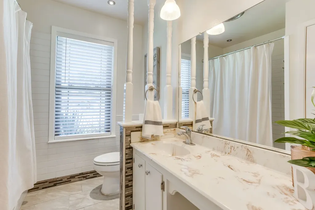3825 Twilight Drive S Benbrook TX 76116