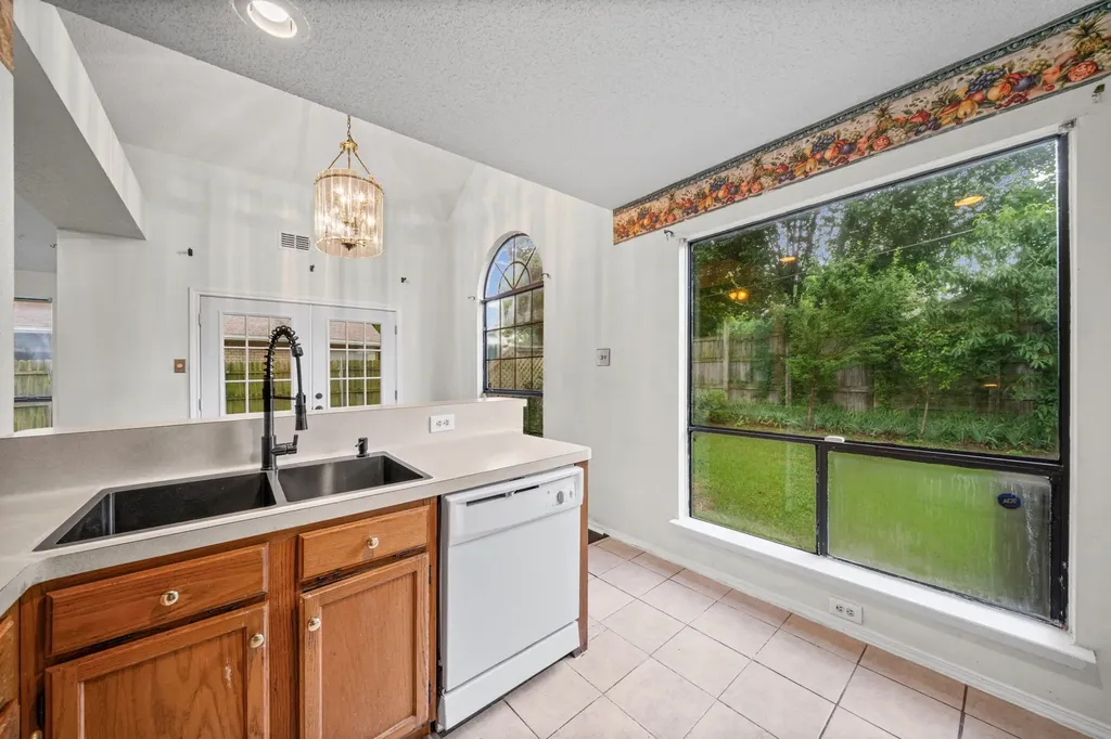 6506 Topaz Drive Arlington TX 76001