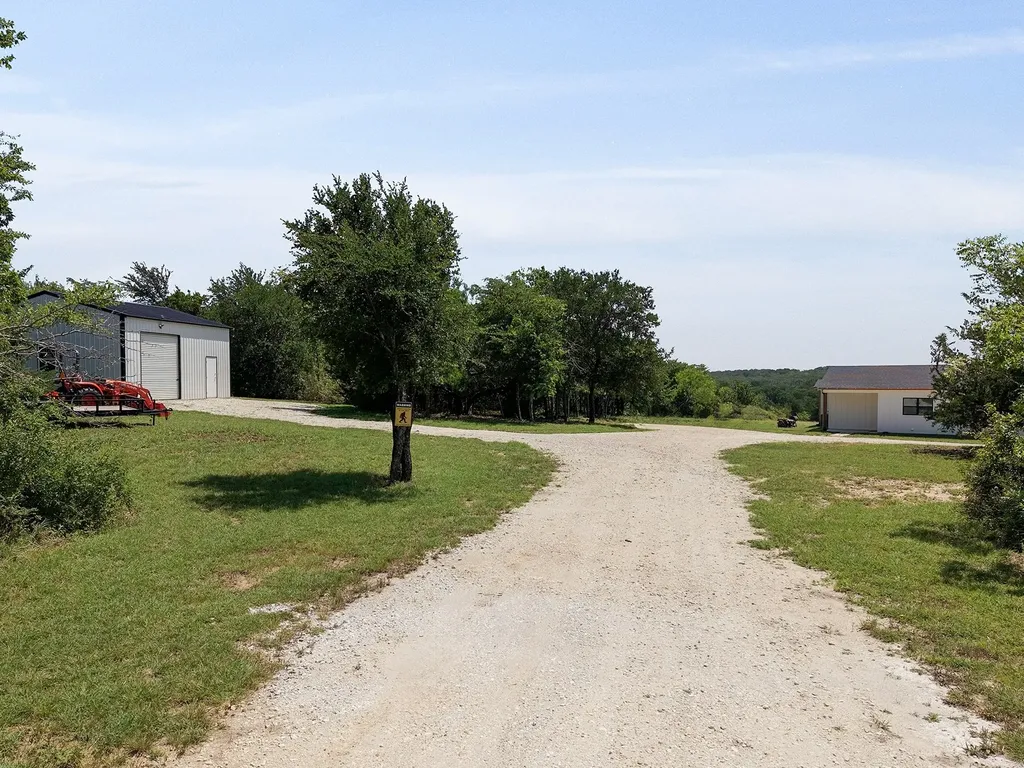 224 Hcr 3350 N Hubbard TX 76648