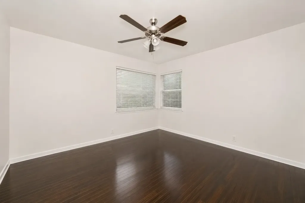 4028 Shawnee Trail Lake Worth TX 76135