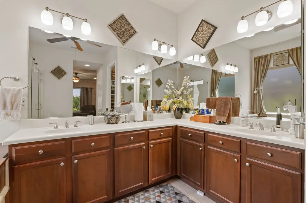 9909 Crestridge Drive Denton TX 76207