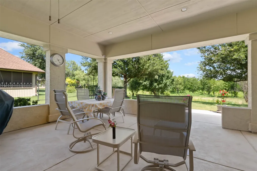 9909 Crestridge Drive Denton TX 76207