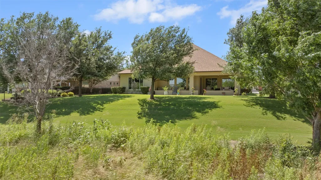 9909 Crestridge Drive Denton TX 76207