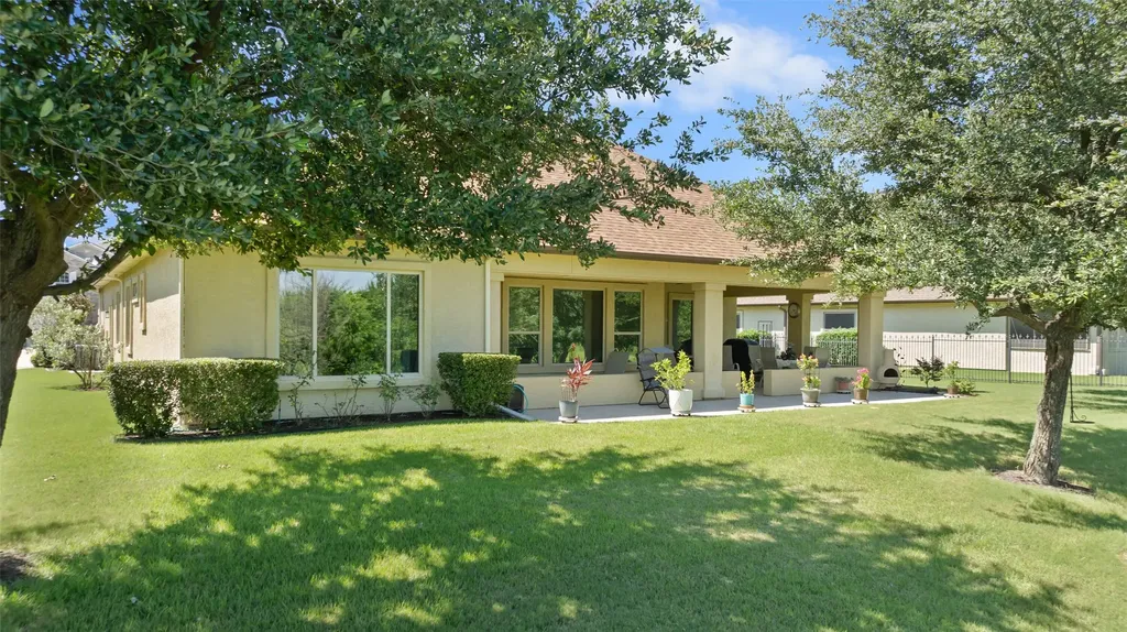 9909 Crestridge Drive Denton TX 76207