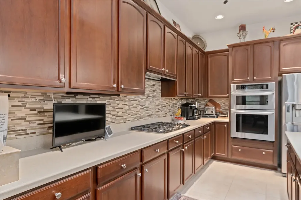9909 Crestridge Drive Denton TX 76207
