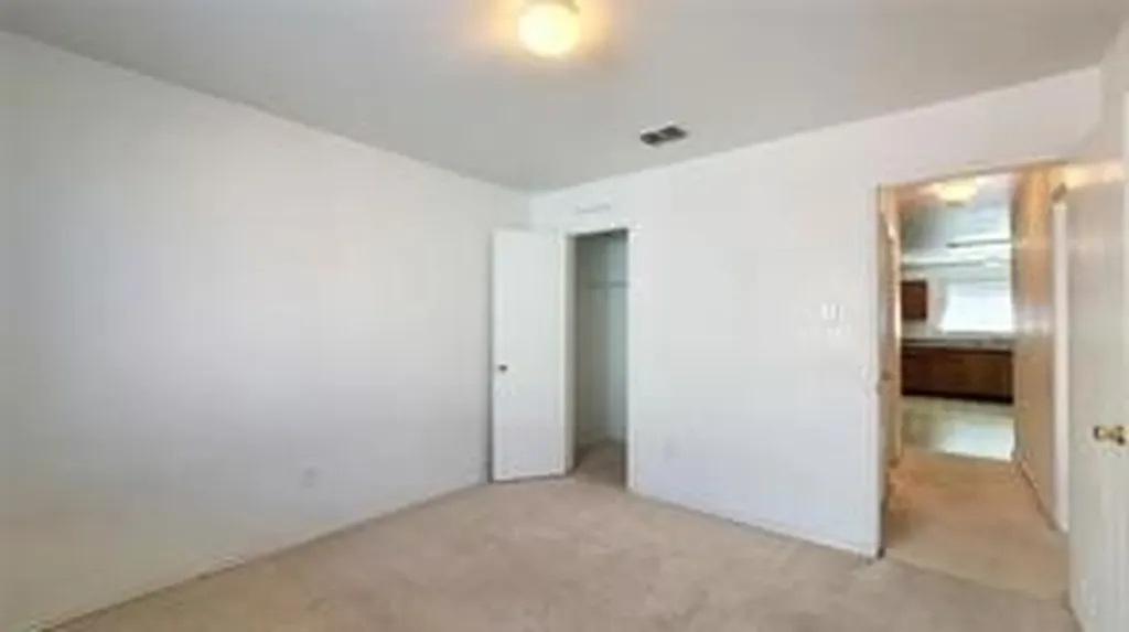 5727 Hunters Bend Lane Dallas TX 75249