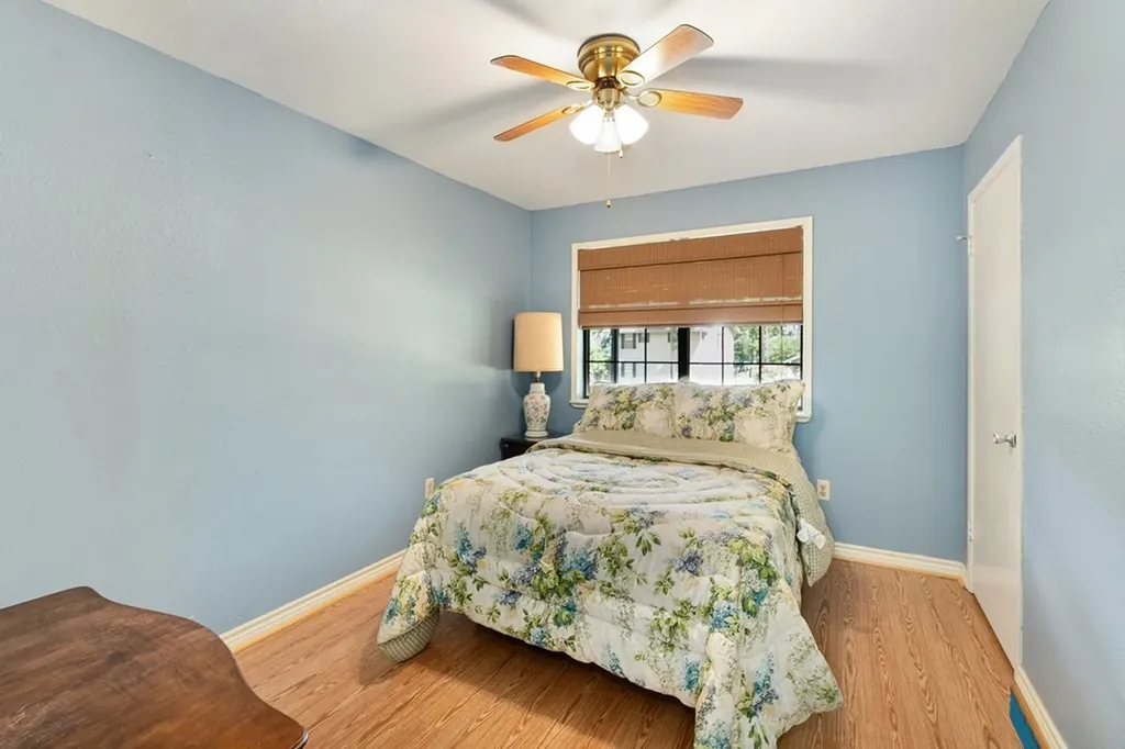 2103 Wildwood Way Tool TX 75143