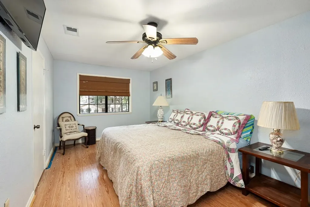2103 Wildwood Way Tool TX 75143