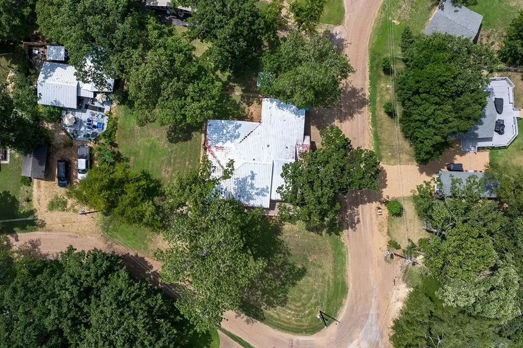 2103 Wildwood Way Tool TX 75143