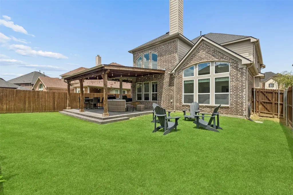 2412 Kingsgate Drive Little Elm TX 75068