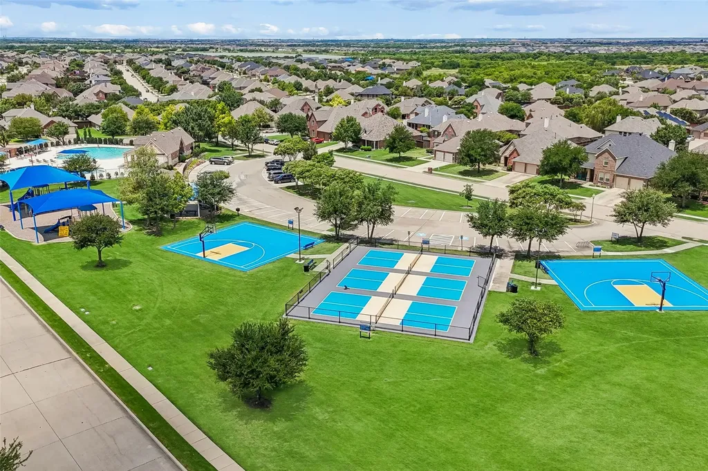 2412 Kingsgate Drive Little Elm TX 75068