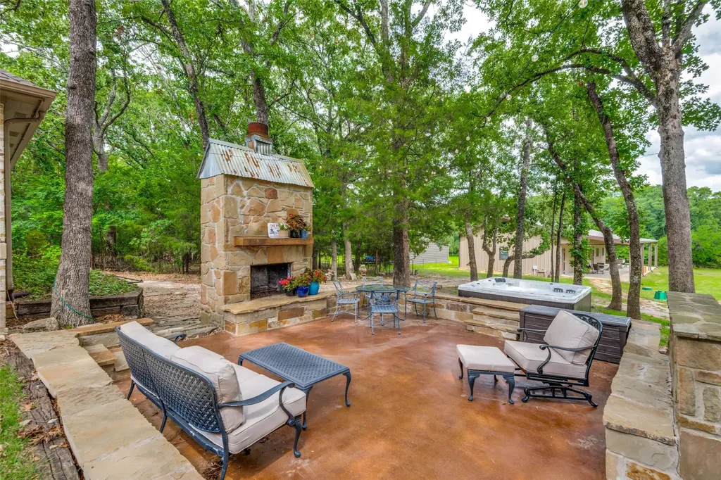 9011 Texas Trail Terrell TX 75160
